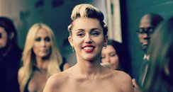 Miley Cyrus Amfar 