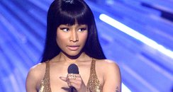 Nicki Minaj Disses Miley Cyrus Live On Stage at th