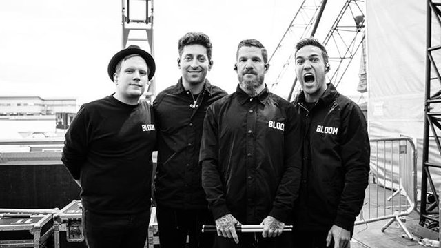 fall out boy reading