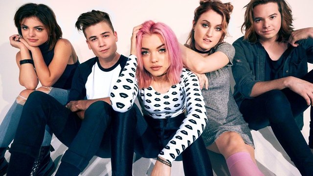 This Hey Violet Member Just Quit The Band In Emotional Message To Fans ...