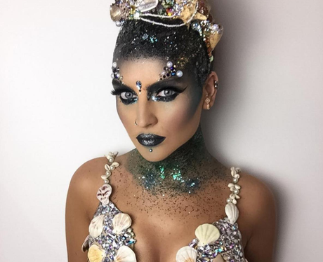 Perrie Edwards as a mermaid - 31+ Celebrity Halloween Costumes That'll ...