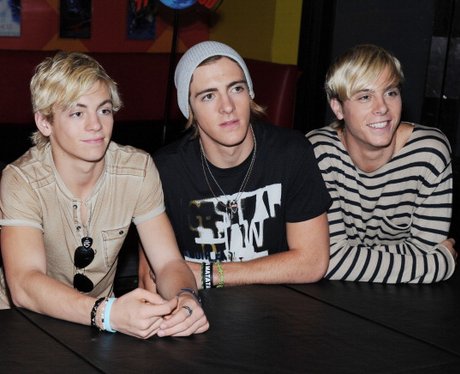 Ross Lynch: 12 Facts About The 'Chilling Adventures Of ...