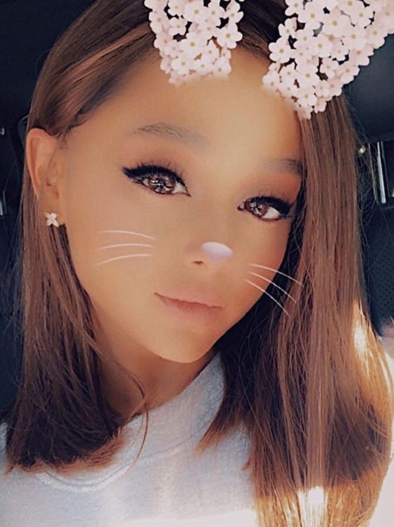 Ariana Grande natural hair