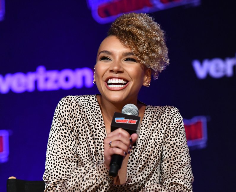 Who is Emmy Raver-Lampman dating? 