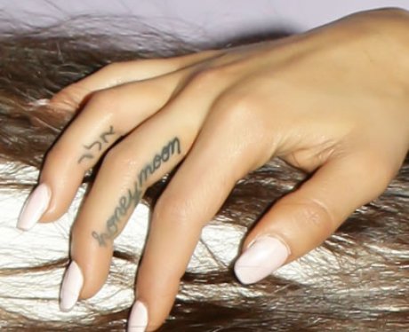 Ariana Grande's hebrew phrase tattoo