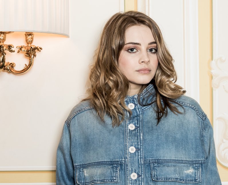 Josephine Langford at an After portrait session
