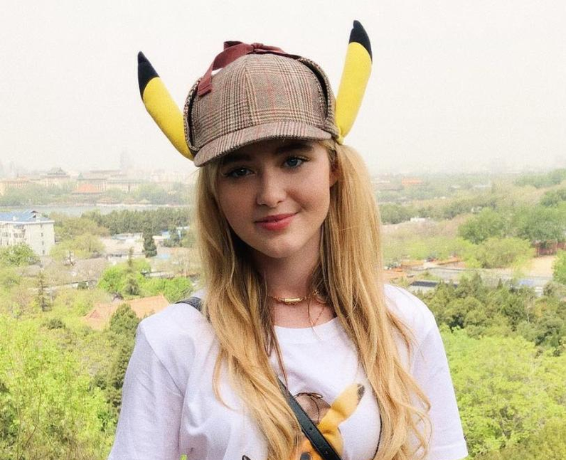 Kathryn Newton in Pikachu hat