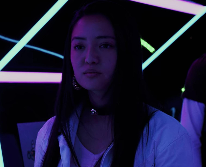 Chelsea Zhang as KJ in Netflix's Daybreak
