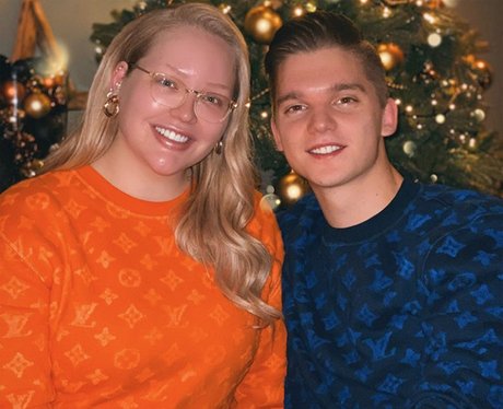 NikkieTutorials and Dylan Drossaers fiance engaged