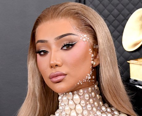 How old is Nikita Dragun? age star sign