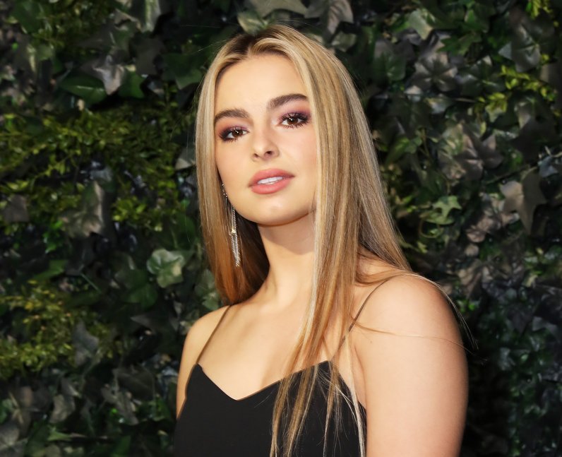 Addison Rae 12 Facts About The Tiktok Star You Need To Know Popbuzz