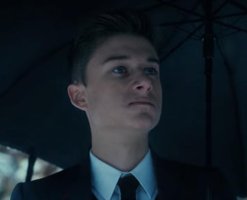 Who plays Young Luther in The Umbrella Academy? - 