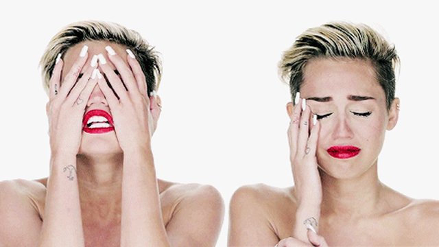 Miley Cyrus Wrecking Ball crying video