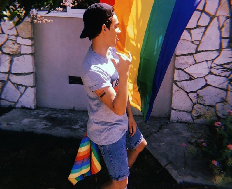 Tyler Alvarez gay