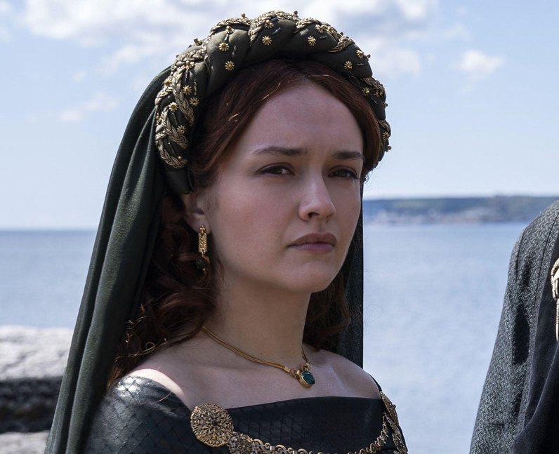 Olivia Cooke Plays Alicent Hightower In House Of The Dragon Olivia Cooke 13 Facts Popbuzz 3646